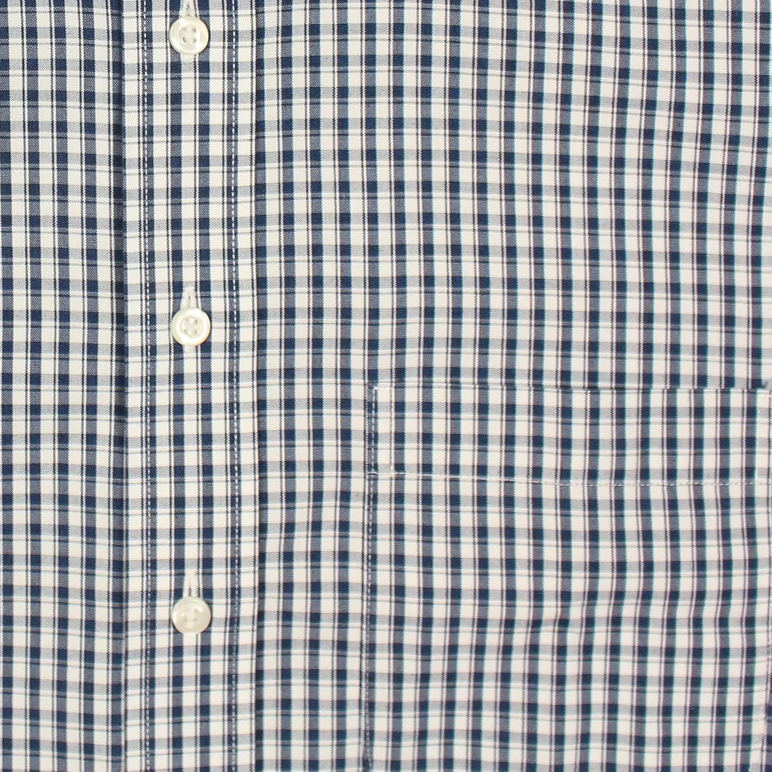 Gold Label Men's Fitted Long Sleeve Dress Shirt with Pocket and Button-Down Collar, Non-Iron